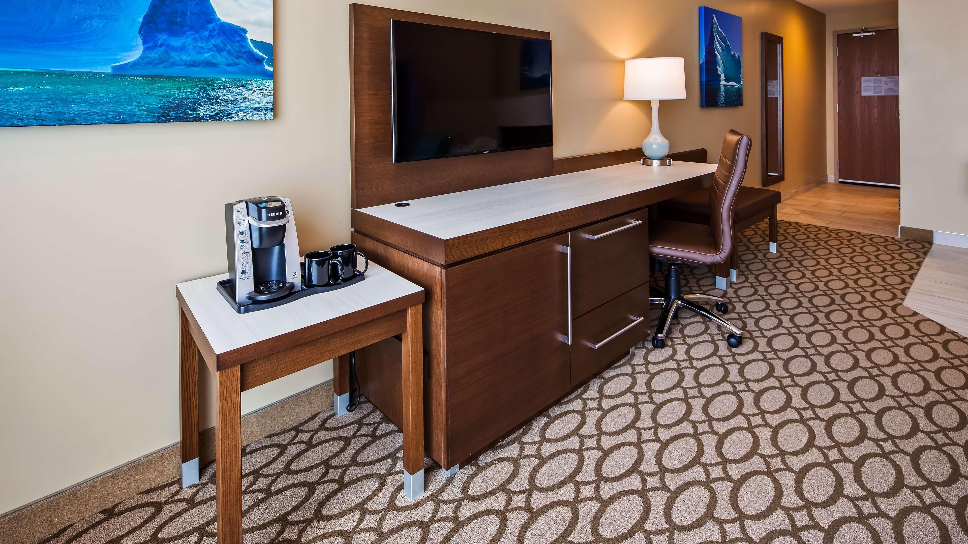 Best Western Plus St. John'S Airport Hotel And Suites Εξωτερικό φωτογραφία