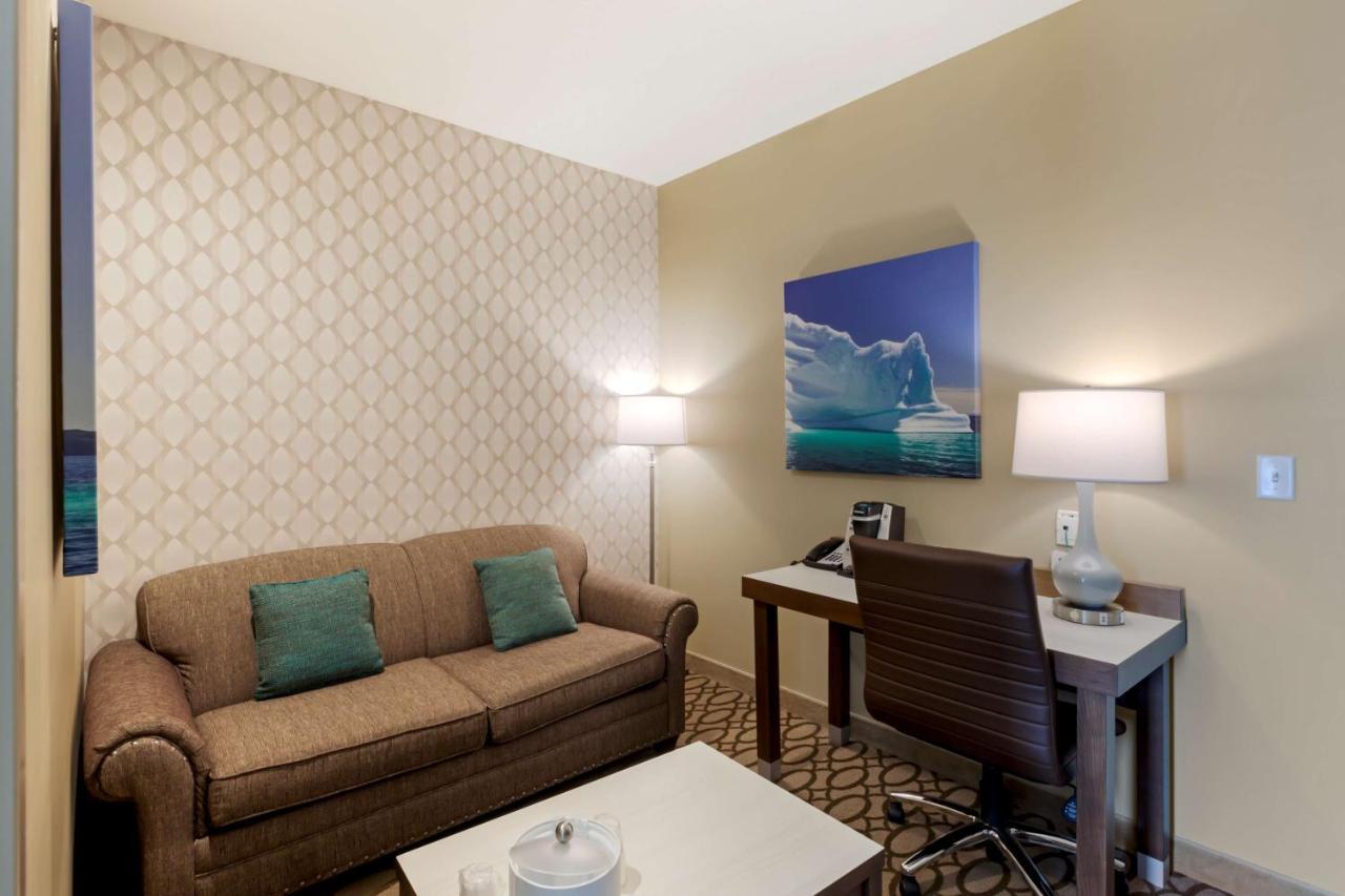 Best Western Plus St. John'S Airport Hotel And Suites Εξωτερικό φωτογραφία